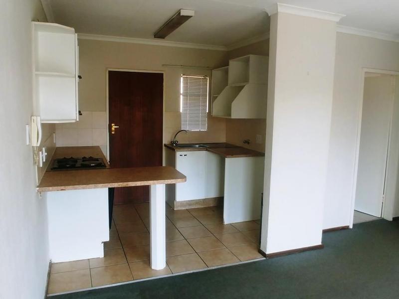 To Let 2 Bedroom Property for Rent in Honeydew Gauteng