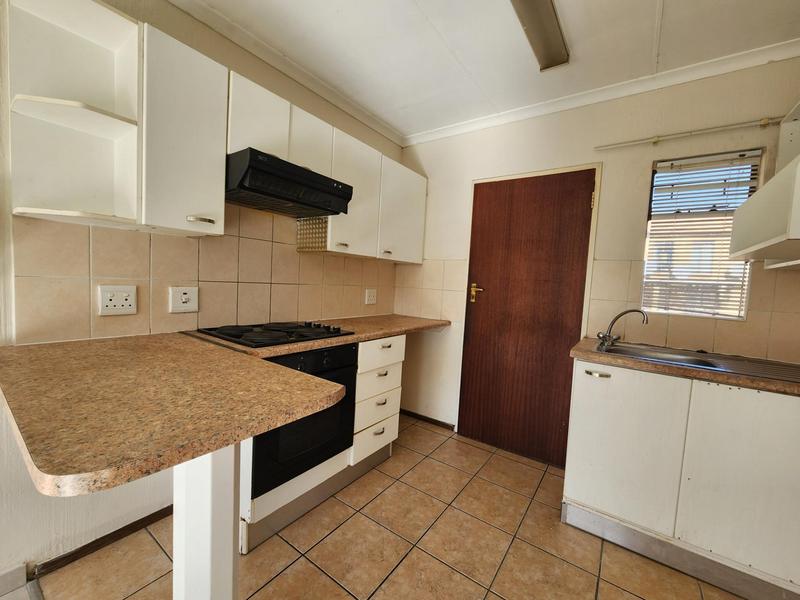2 Bedroom Property for Sale in Honeydew Gauteng