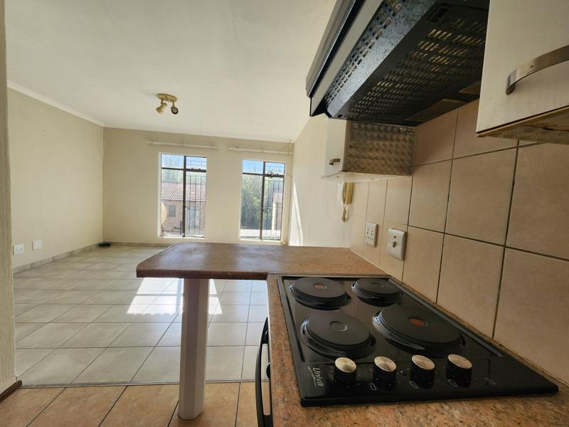 2 Bedroom Property for Sale in Honeydew Gauteng