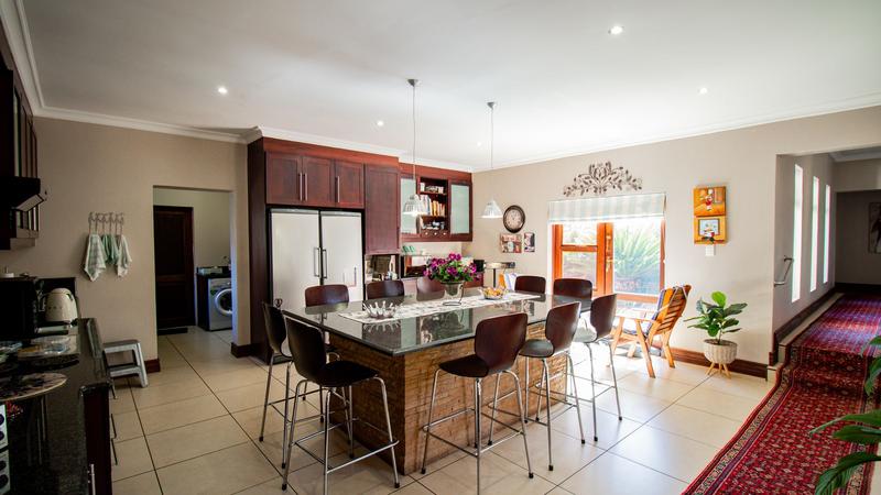 4 Bedroom Property for Sale in Midfield Estate Gauteng