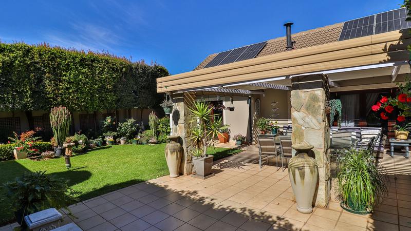 4 Bedroom Property for Sale in Midfield Estate Gauteng