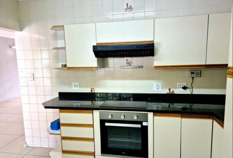 3 Bedroom Property for Sale in Brackendowns Gauteng