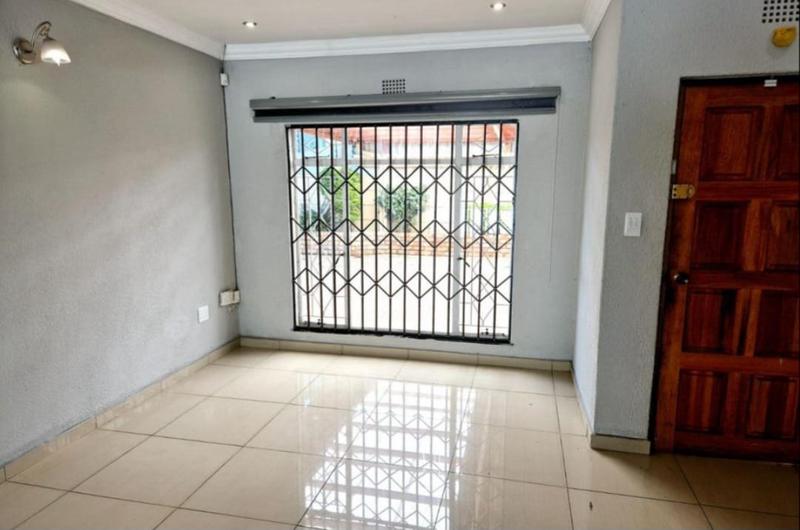 3 Bedroom Property for Sale in Brackendowns Gauteng