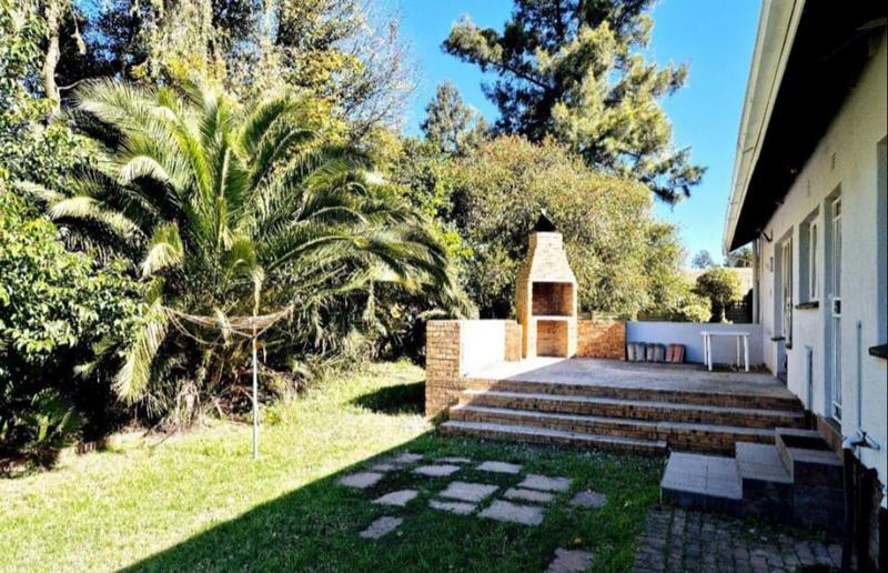 3 Bedroom Property for Sale in Brackendowns Gauteng