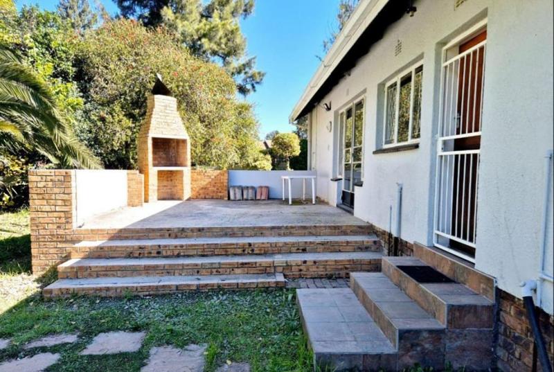 3 Bedroom Property for Sale in Brackendowns Gauteng