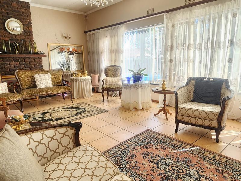 4 Bedroom Property for Sale in Brackendowns Gauteng