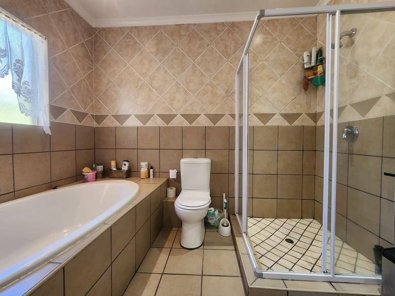 4 Bedroom Property for Sale in Brackendowns Gauteng