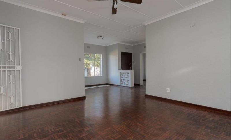 6 Bedroom Property for Sale in Brackenhurst Gauteng