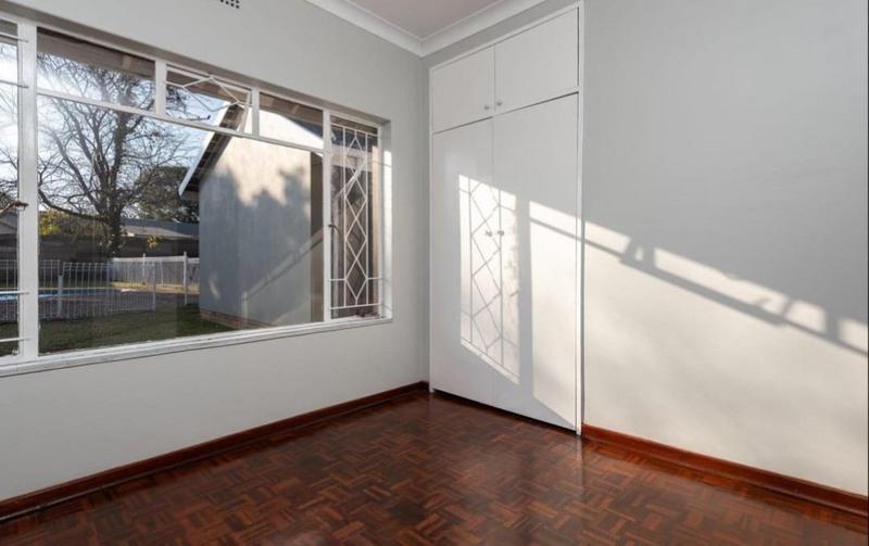 6 Bedroom Property for Sale in Brackenhurst Gauteng