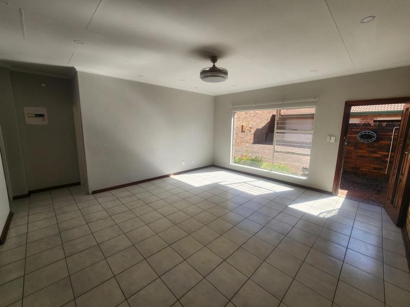 2 Bedroom Property for Sale in Mayberry Park Gauteng