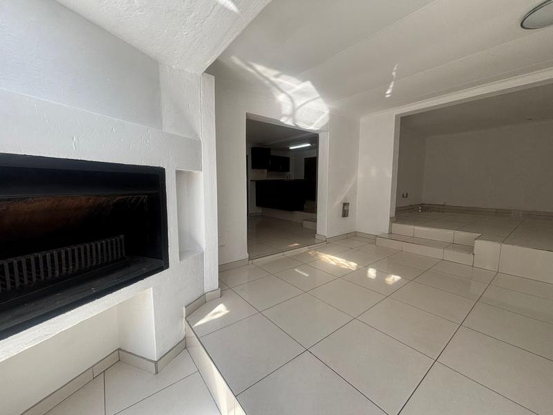 3 Bedroom Property for Sale in Bergbron Gauteng