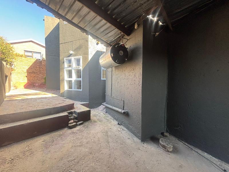 3 Bedroom Property for Sale in Bergbron Gauteng