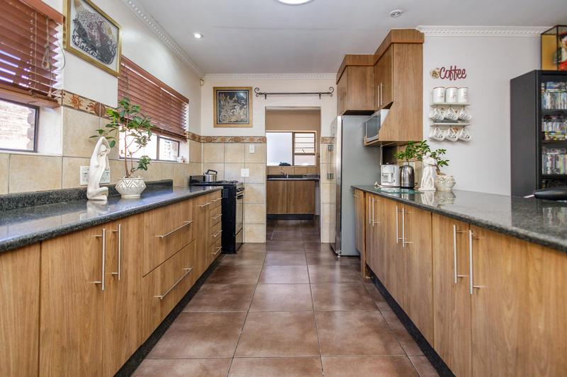 3 Bedroom Property for Sale in Bartlett Gauteng