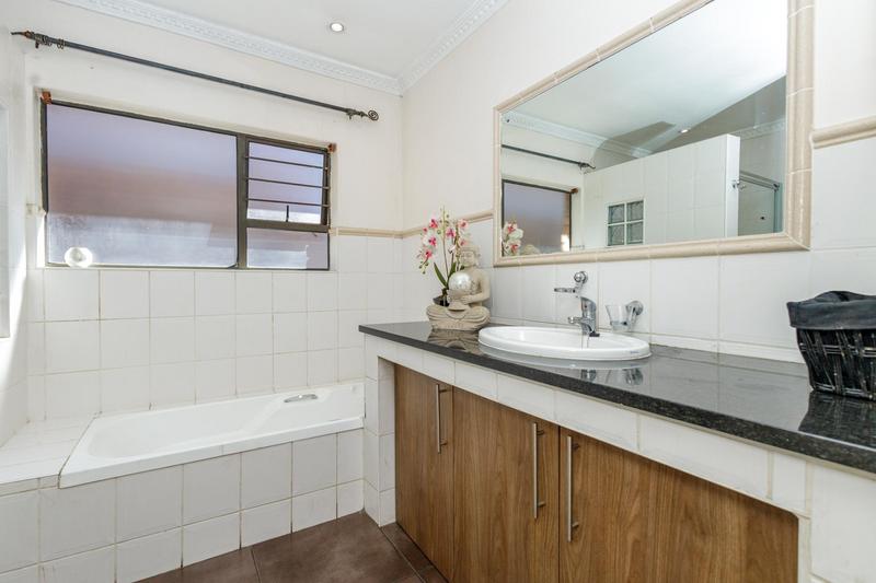3 Bedroom Property for Sale in Bartlett Gauteng
