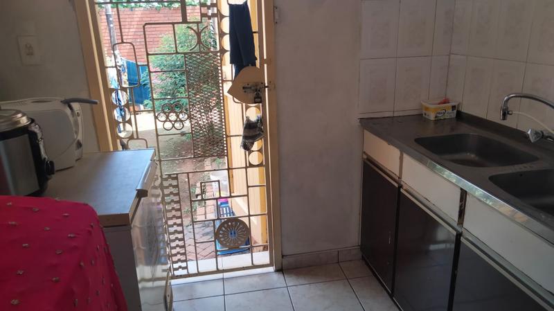 4 Bedroom Property for Sale in Laudium Gauteng