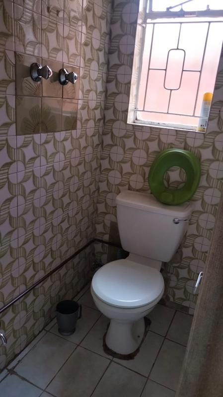 4 Bedroom Property for Sale in Laudium Gauteng