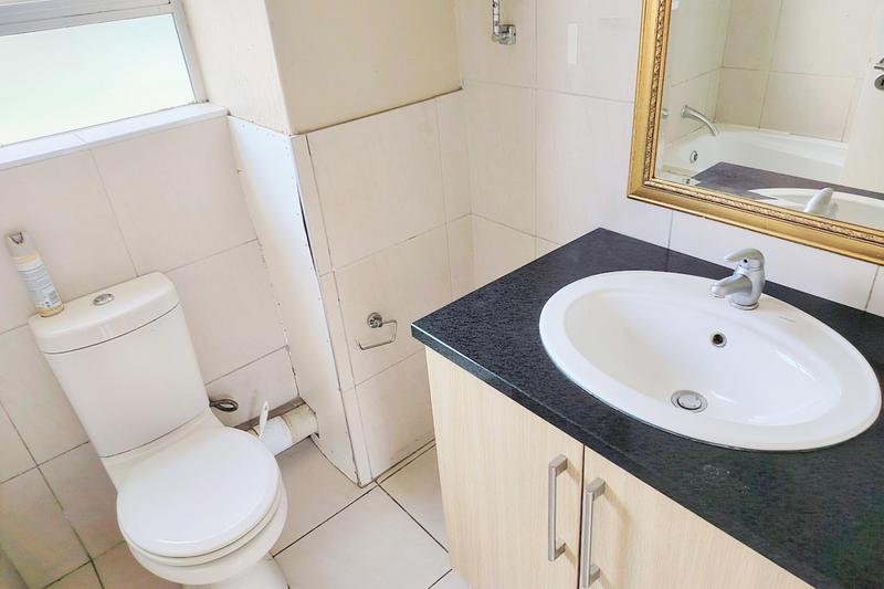 To Let 1 Bedroom Property for Rent in Bedfordview Gauteng