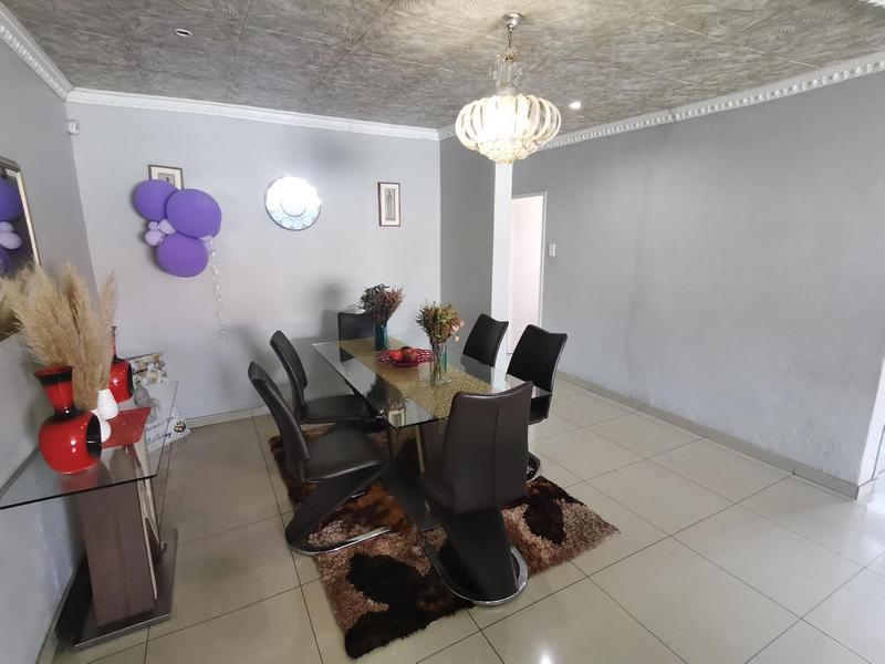 To Let 4 Bedroom Property for Rent in Vosloorus Ext 25 Gauteng