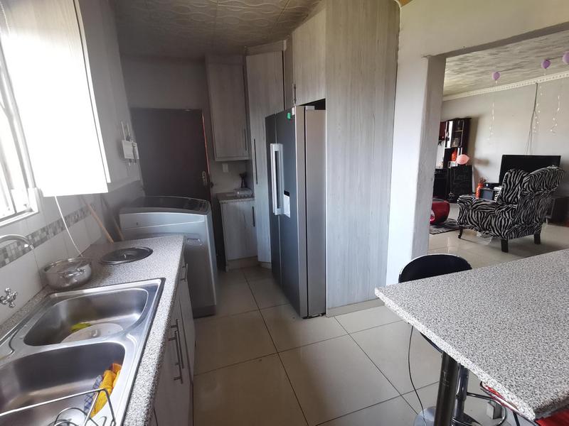 4 Bedroom Property for Sale in Vosloorus Ext 25 Gauteng