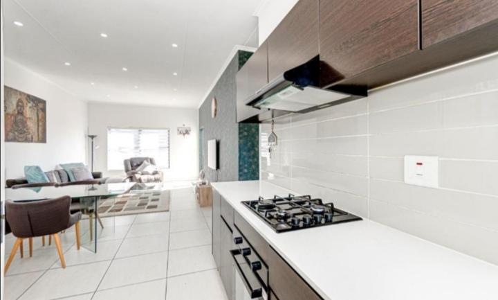 2 Bedroom Property for Sale in Modderfontein Gauteng