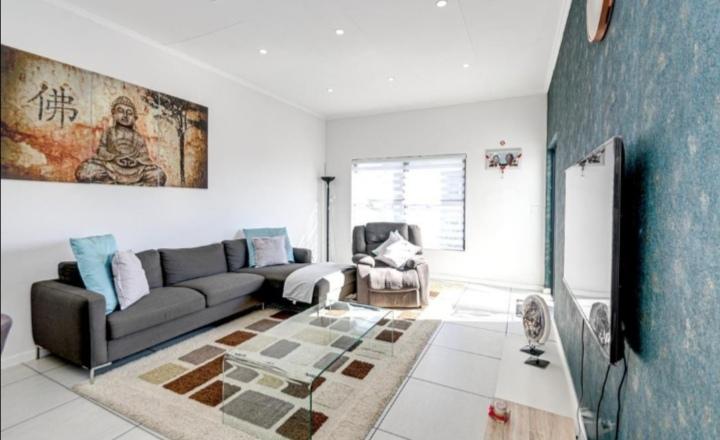 2 Bedroom Property for Sale in Modderfontein Gauteng