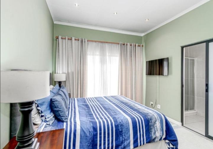 2 Bedroom Property for Sale in Modderfontein Gauteng