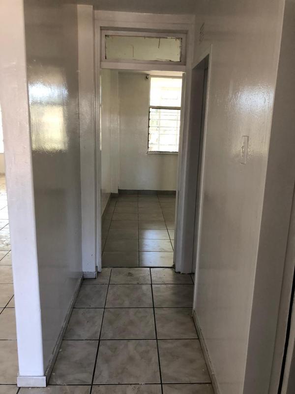 To Let 2 Bedroom Property for Rent in Laudium Gauteng