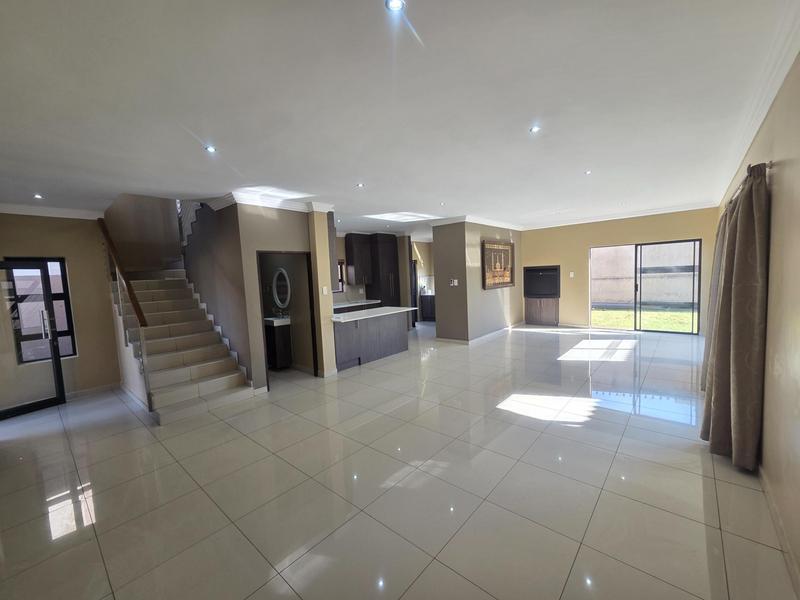 To Let 3 Bedroom Property for Rent in Raslouw Gauteng