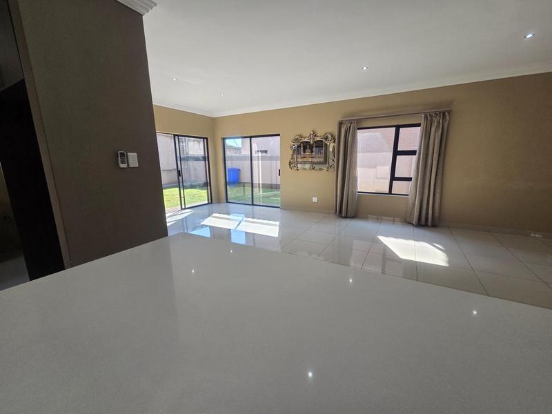 To Let 3 Bedroom Property for Rent in Raslouw Gauteng