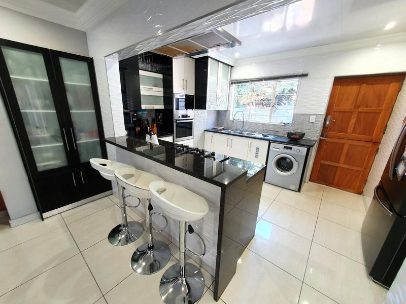 4 Bedroom Property for Sale in Dorandia Gauteng