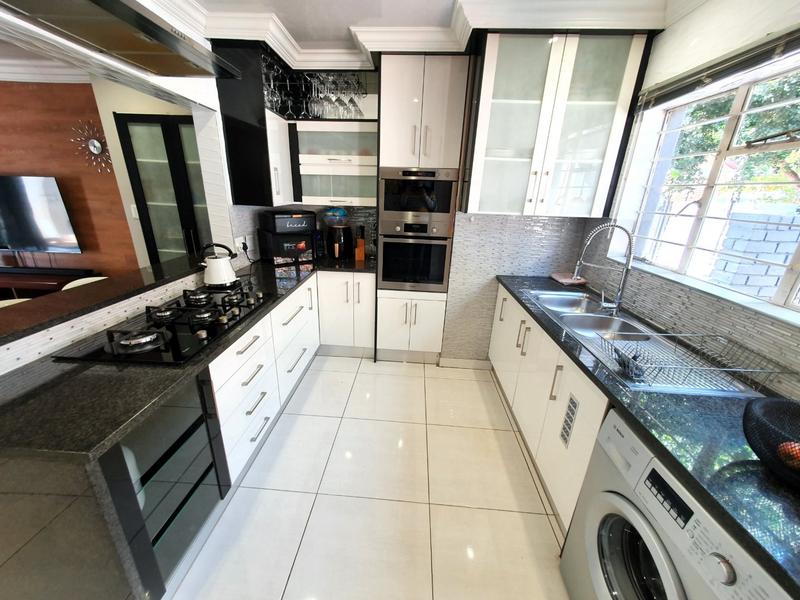 4 Bedroom Property for Sale in Dorandia Gauteng