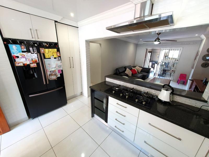 4 Bedroom Property for Sale in Dorandia Gauteng