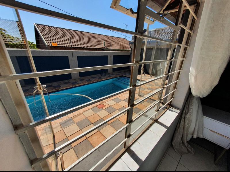 4 Bedroom Property for Sale in Dorandia Gauteng