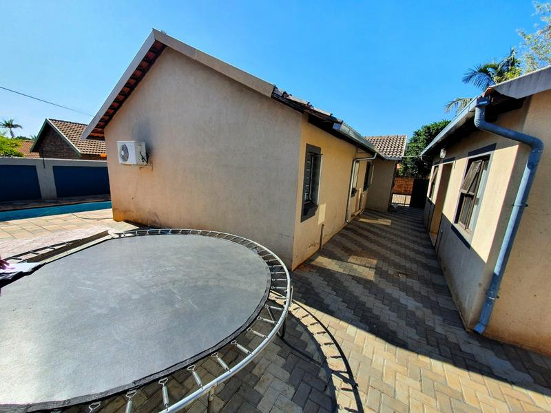 4 Bedroom Property for Sale in Dorandia Gauteng