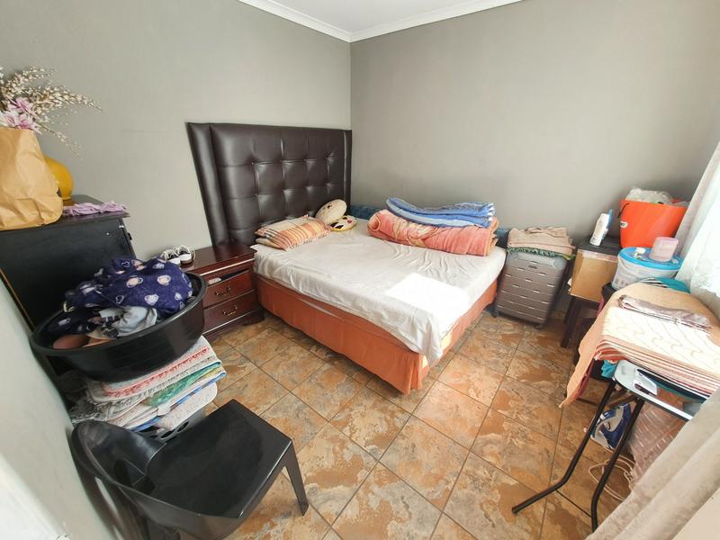 4 Bedroom Property for Sale in Dorandia Gauteng