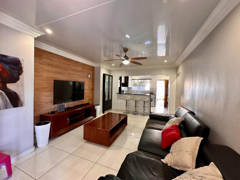 4 Bedroom Property for Sale in Dorandia Gauteng