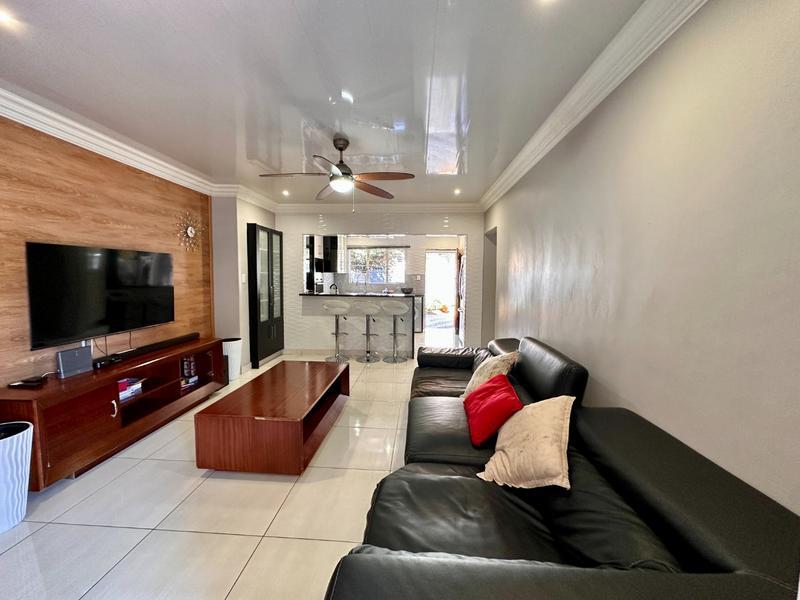 4 Bedroom Property for Sale in Dorandia Gauteng