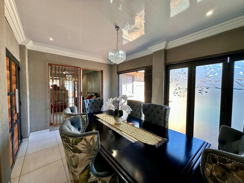4 Bedroom Property for Sale in Dorandia Gauteng