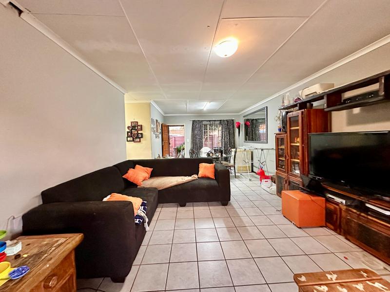 3 Bedroom Property for Sale in Florauna Gauteng