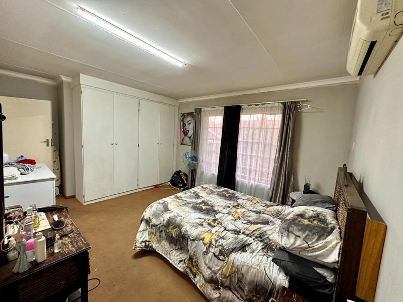 3 Bedroom Property for Sale in Florauna Gauteng