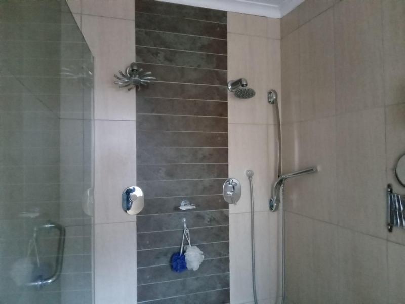 3 Bedroom Property for Sale in Buurendal Gauteng