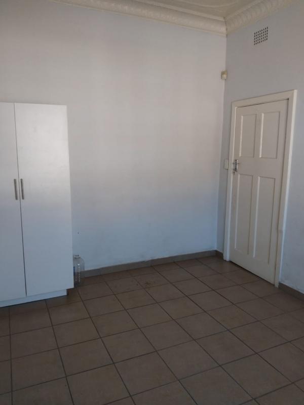 To Let 1 Bedroom Property for Rent in Malvern East Gauteng