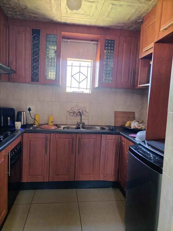 To Let 3 Bedroom Property for Rent in Mapleton A H Gauteng