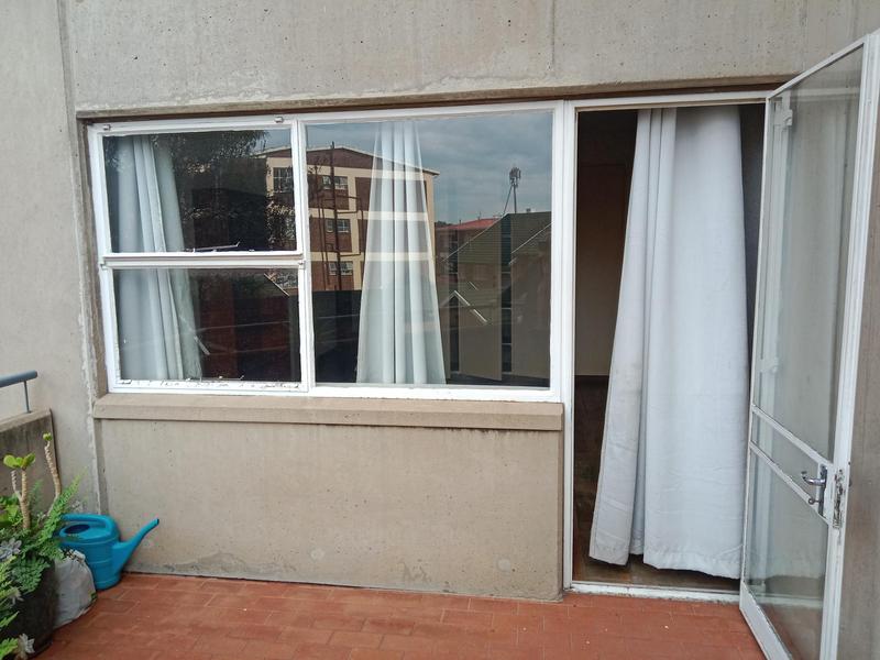 To Let 2 Bedroom Property for Rent in Primrose Hill Gauteng