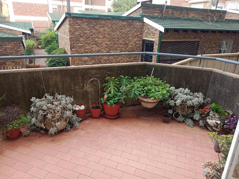 To Let 2 Bedroom Property for Rent in Primrose Hill Gauteng