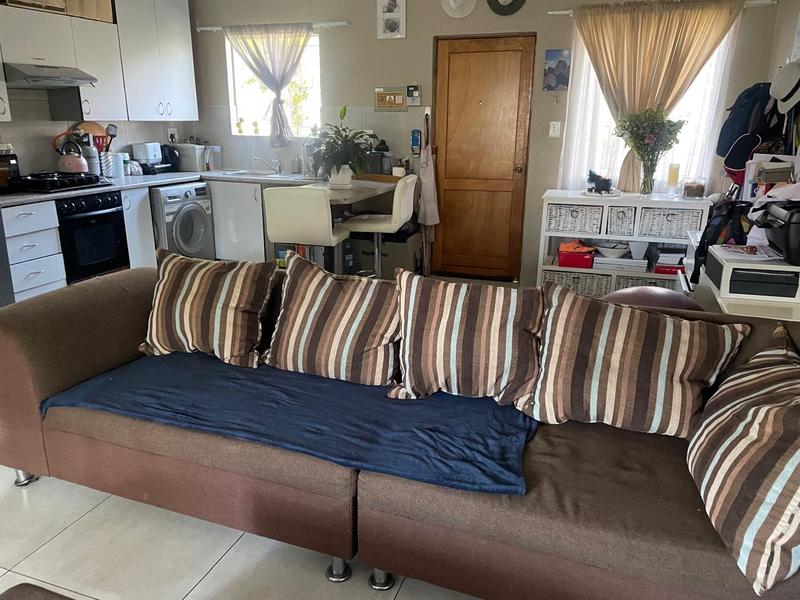 To Let 2 Bedroom Property for Rent in Greenstone Hill Gauteng