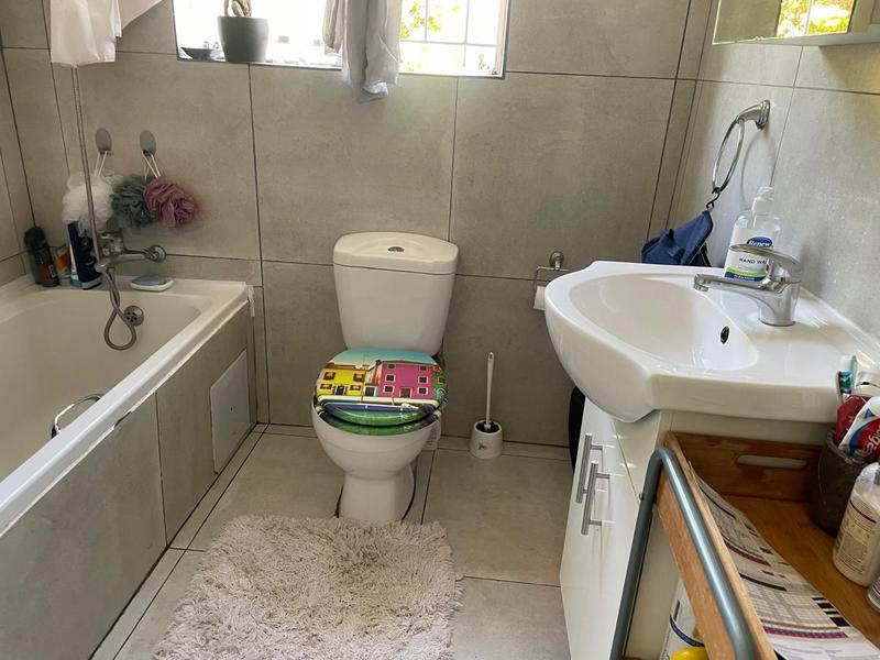 To Let 2 Bedroom Property for Rent in Greenstone Hill Gauteng