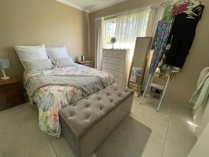 To Let 2 Bedroom Property for Rent in Greenstone Hill Gauteng
