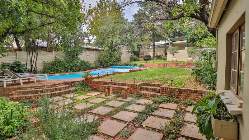 6 Bedroom Property for Sale in Kensington Gauteng