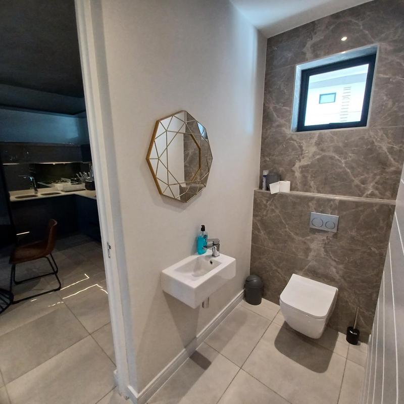 To Let 1 Bedroom Property for Rent in Houghton Estate Gauteng